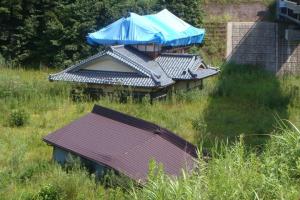 今回の視察で目にした、まだ修復されていない被災現場