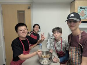 8.18_1315_クッキーづくり&CBCインタビュー (10)